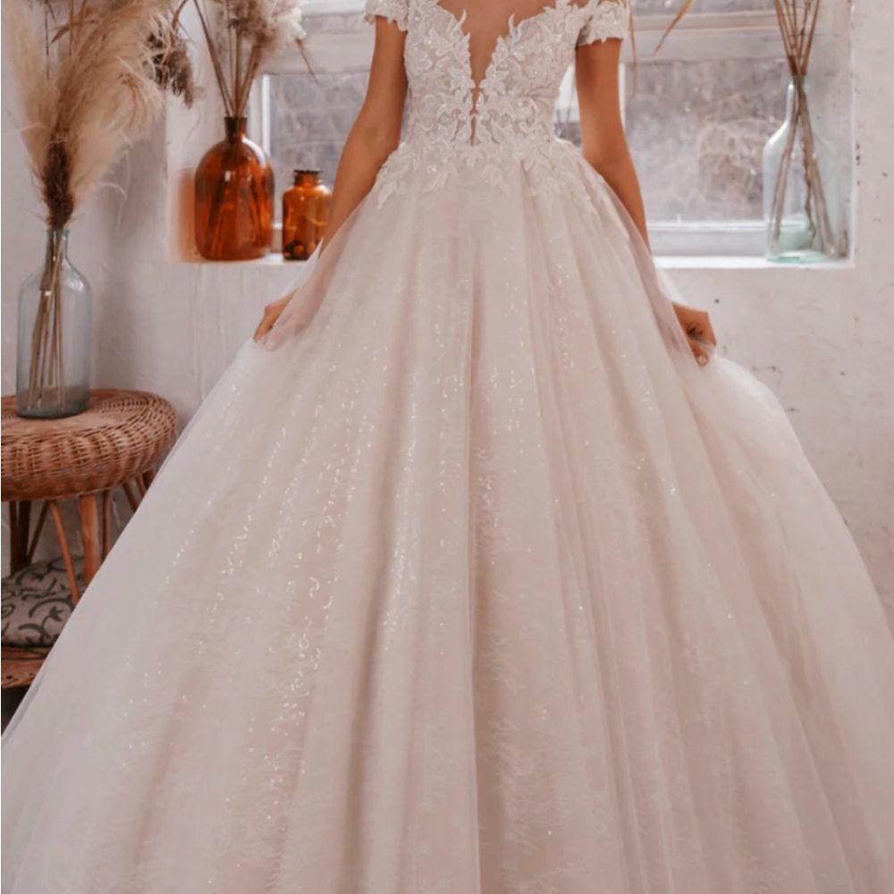 Luxury Pollardi Wedding Dress